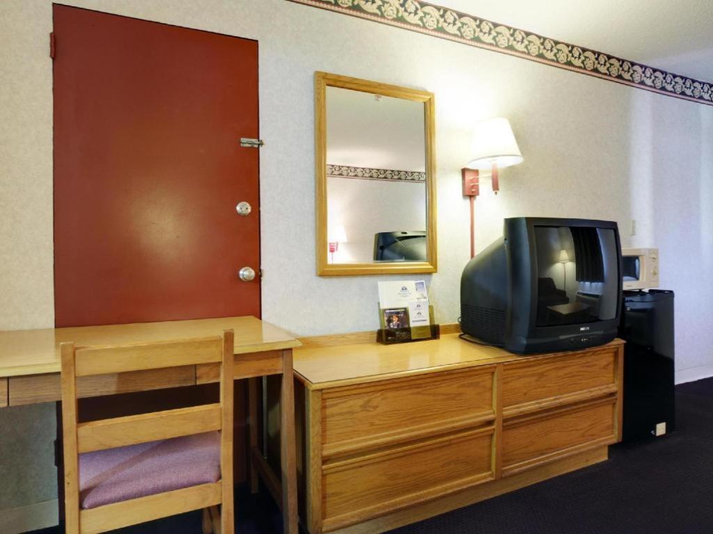 Americas Best Value Inn & Suites Macon Luaran gambar