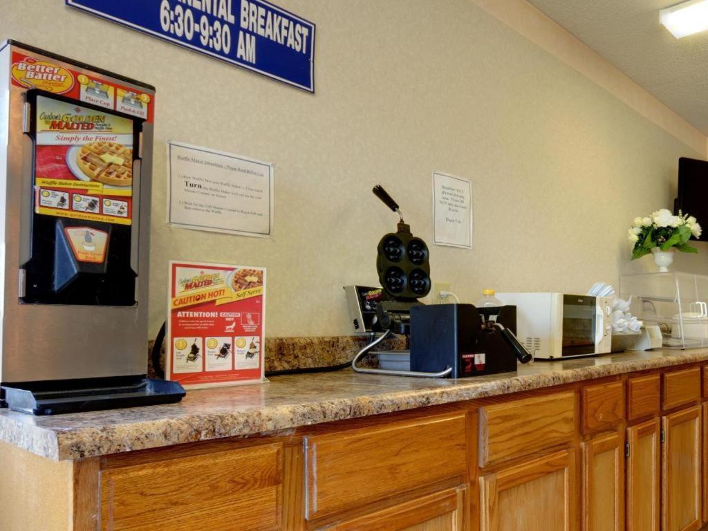 Americas Best Value Inn & Suites Macon Luaran gambar