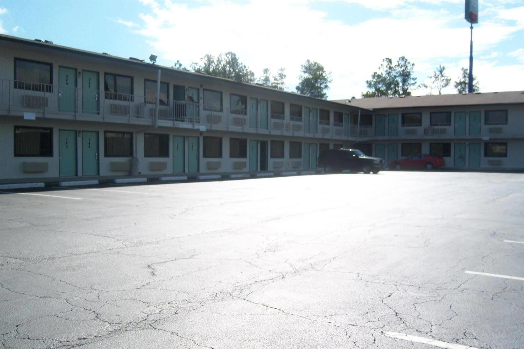 Americas Best Value Inn & Suites Macon Luaran gambar
