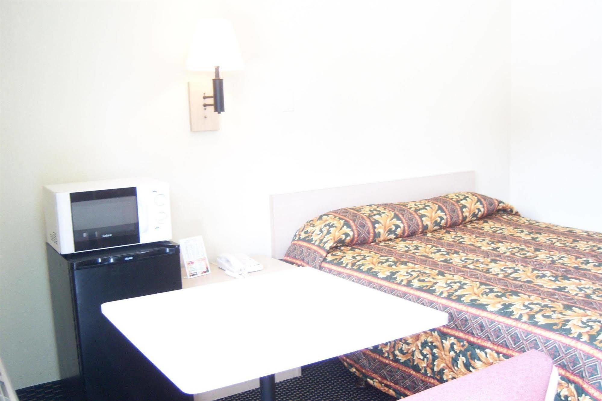 Americas Best Value Inn & Suites Macon Luaran gambar